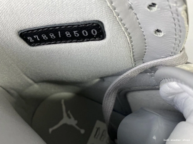 Rep LUCY x High CN8607-002 Jordan (DR box) DR Retro 1 shoe 0714
